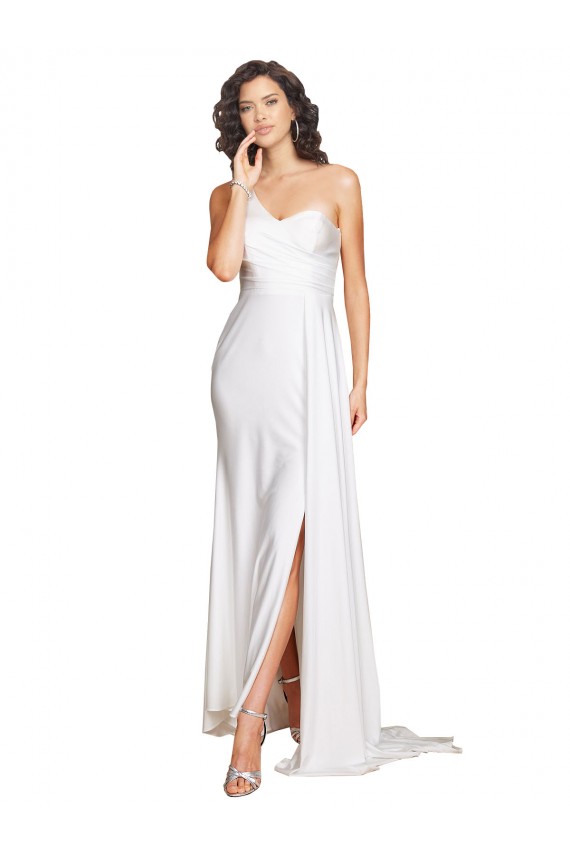 Mila Gowns Calumet